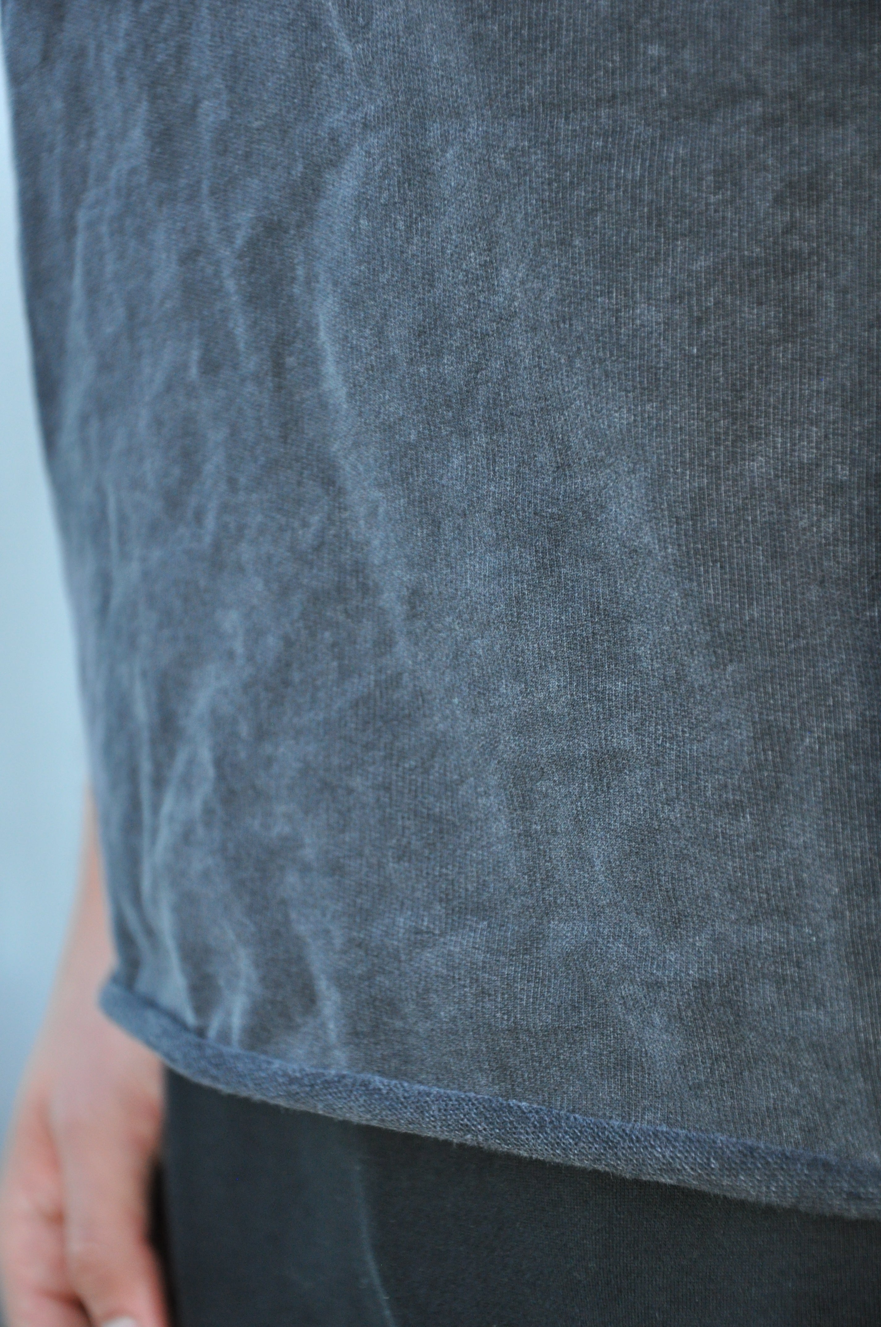 260GSM Unisex Faded Raw Hem T-shirt